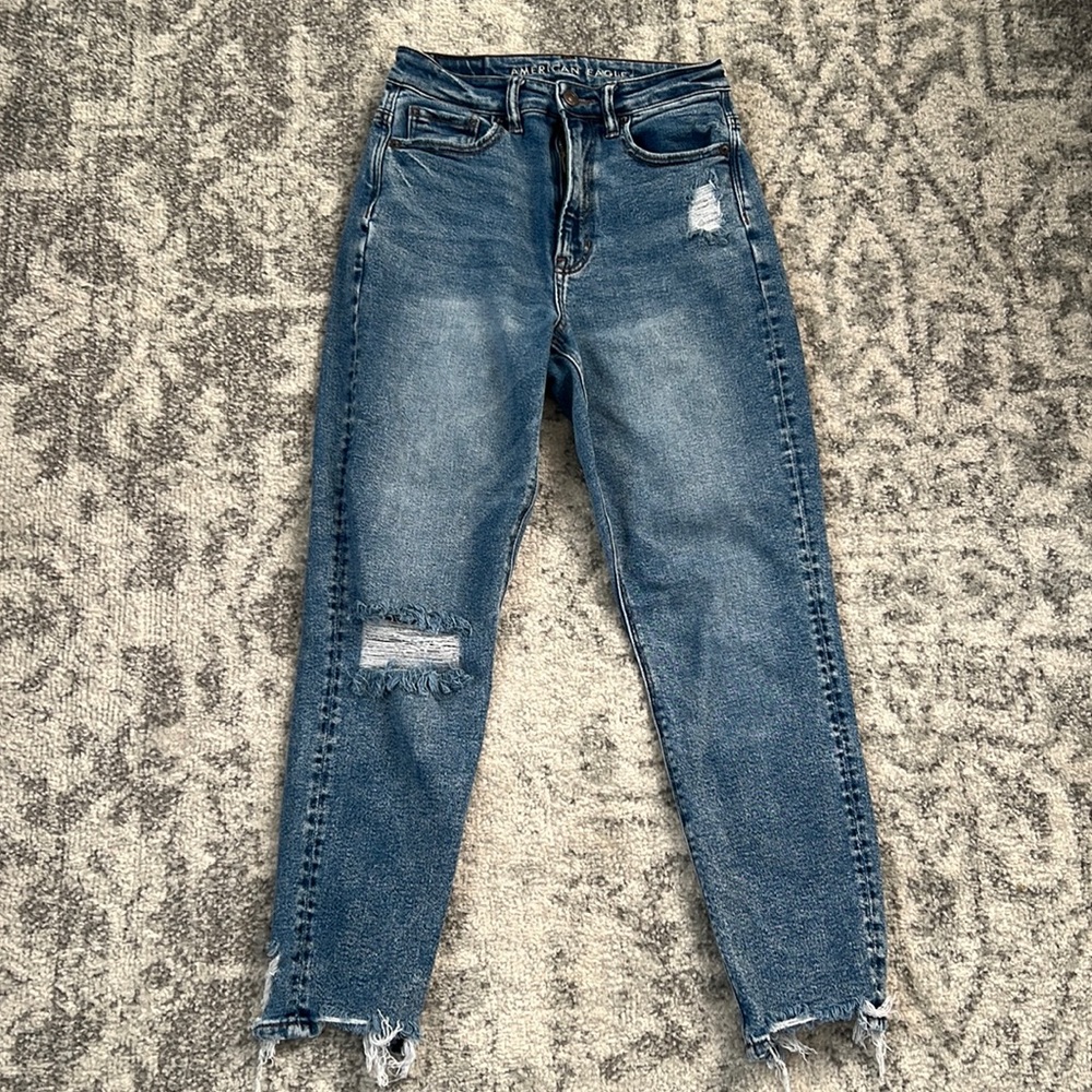 American Eagle high rise mom jeans, stretch.
